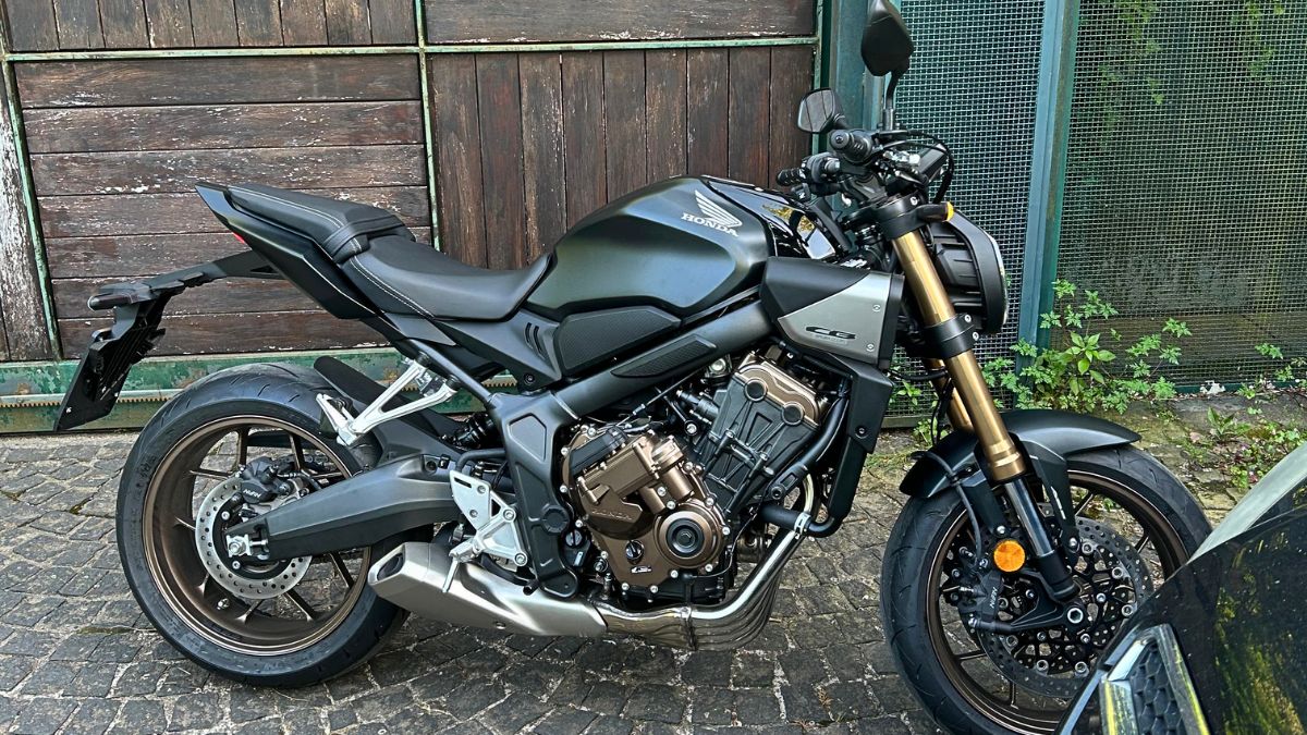 Honda CB650R E-Clutch