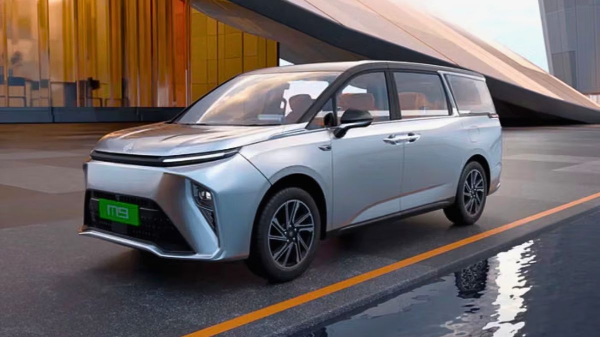 MG M9 Electric MPV
